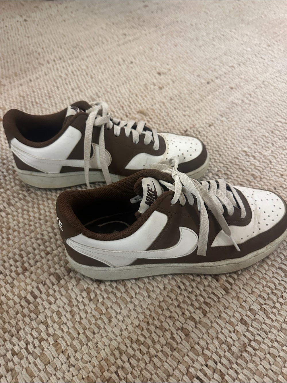 Nike women’s Low-Top Sneakers in Brown and White